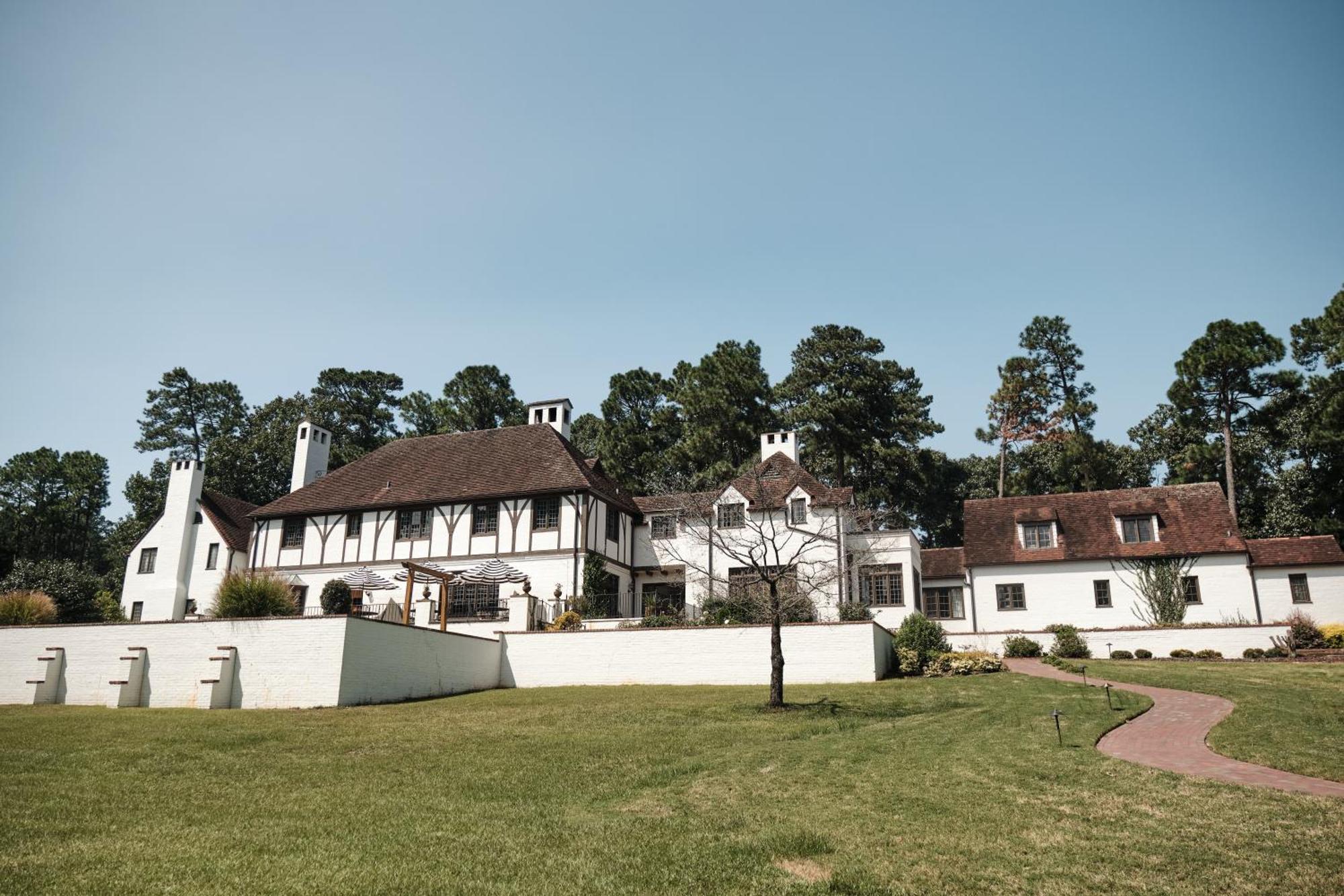 サザンパインズ Duncraig Manor Bed & Breakfast エクステリア 写真